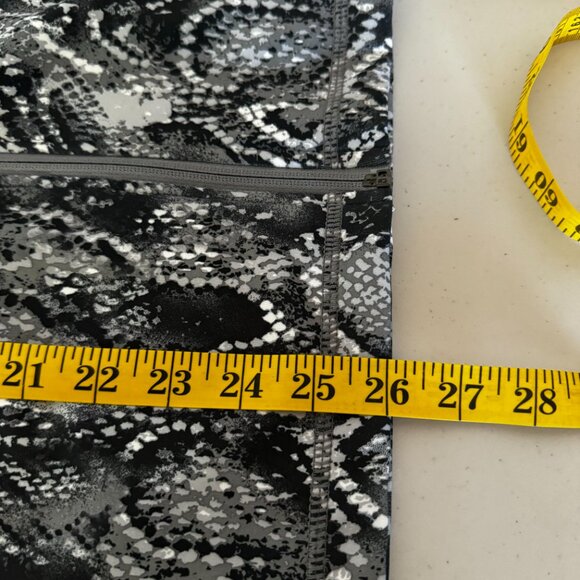 Style & Co. Sport Size L Gray Black Snakeskin Pattern Athletic Jacket Full Zip - Picture 11 of 14